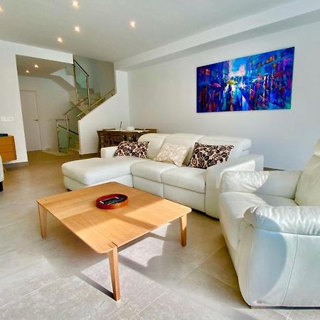 Chalet Con Piscina Privada En La Urb. De Puerto Rey Лос-Амаргильос Экстерьер фото